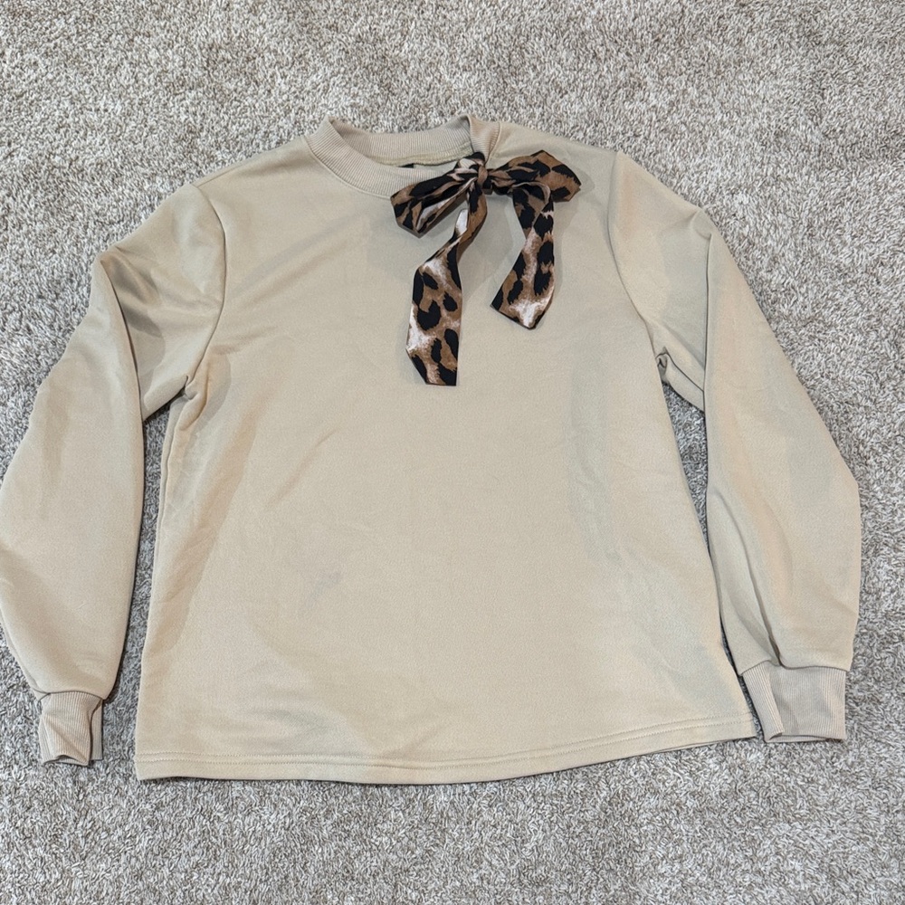 SHEIN Cream Knit Top